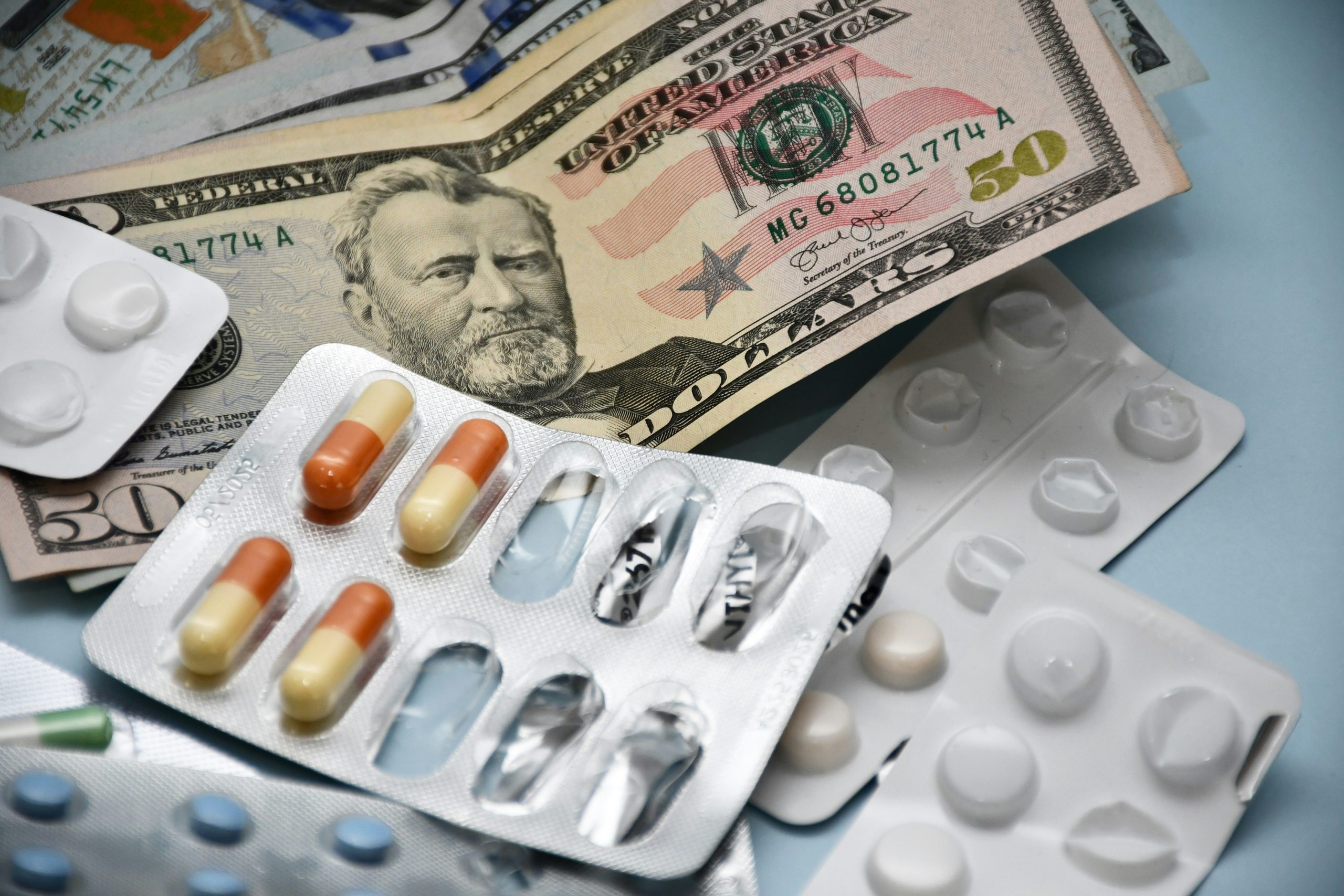 FDA AI deployment: Innovation vs oversight in drug regulation